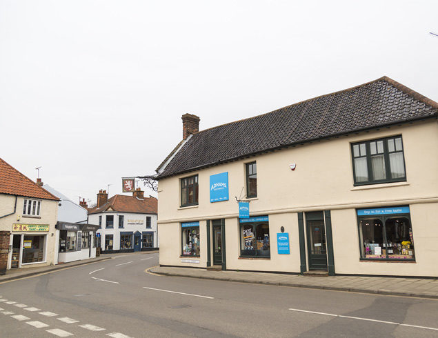 Adnams Holt shop